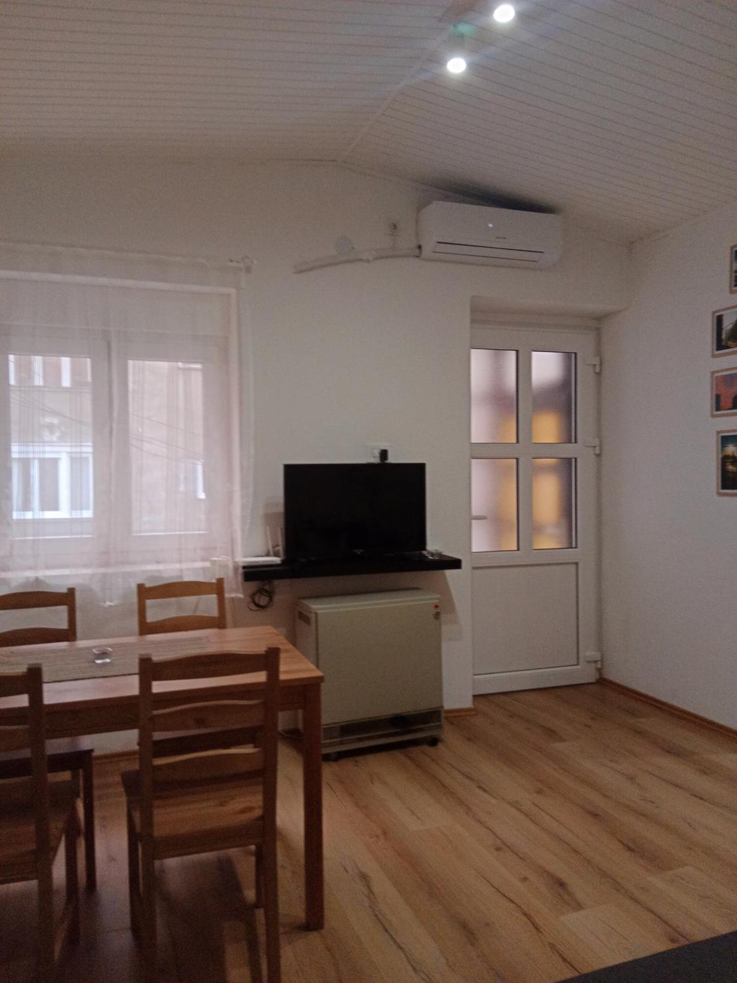 Visoki Vrh Apartman Beograd Bagian luar foto